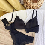 Soft Padded Mesh Wireless Premium Lingerie Set