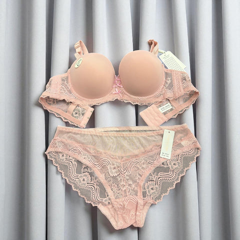 Luxe Lace Embrace Lingerie Set